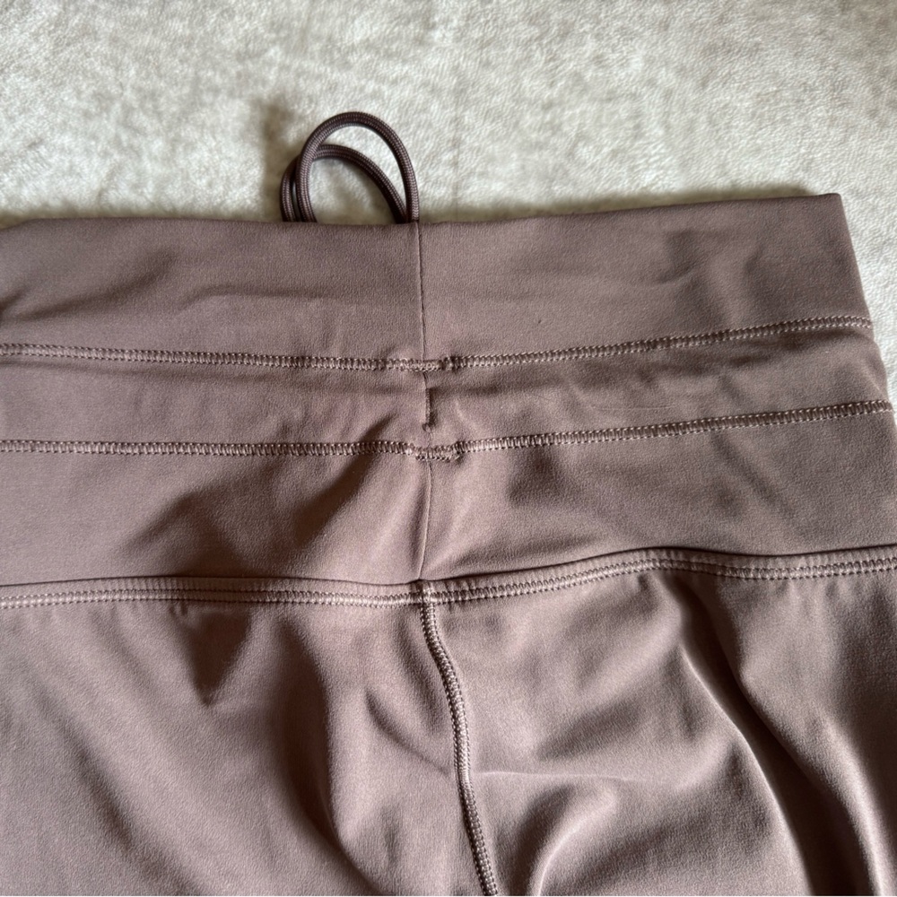Vuori Daily Form Leggings Huckleberry XS - Picture 9 of 13